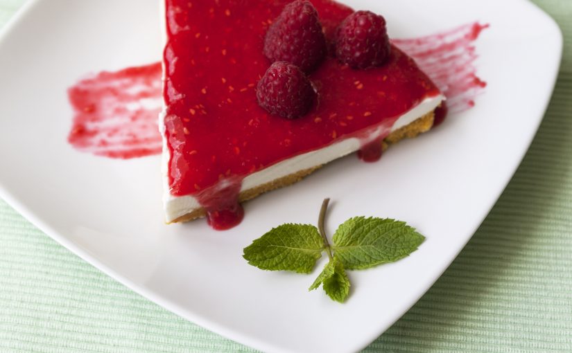 Cheesecake ai lamponi e biscotti alla Farina Gialla di Storo